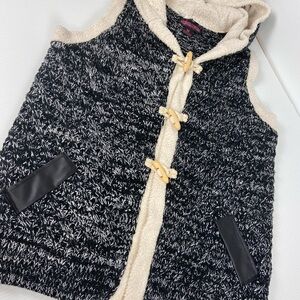 Rock & Roll Cowgirl Sherpa Lined Hooded Sweater Vest – Women’s Medium